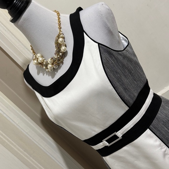 White House Black Market Dresses & Skirts - White House Black Market Black and White Colorblock Dress
